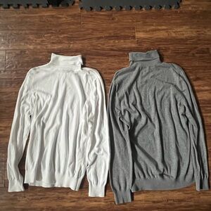 Men's White and Gray Turtleneck Sweater Set